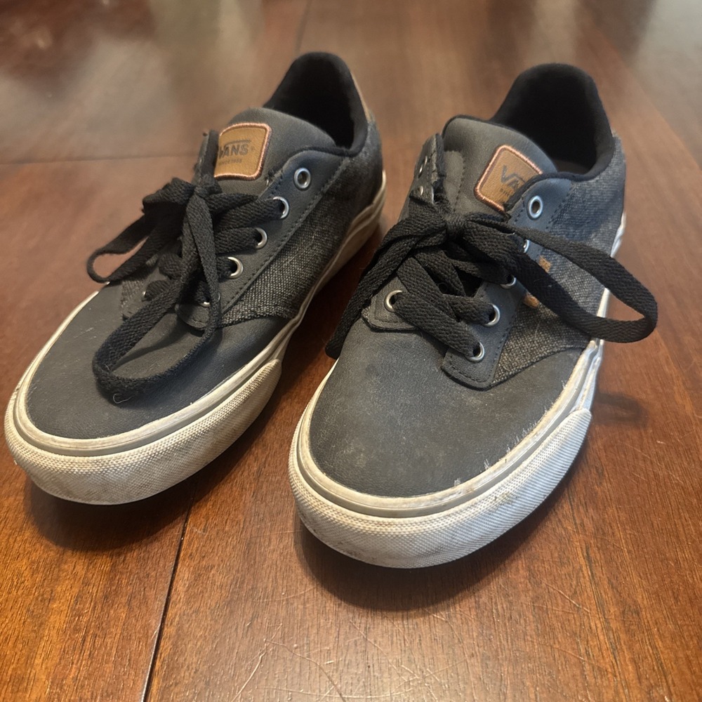 Vans Atwood 721356‎ Black Canvas Leather Low Top Skate Sneakers Men's Size 8